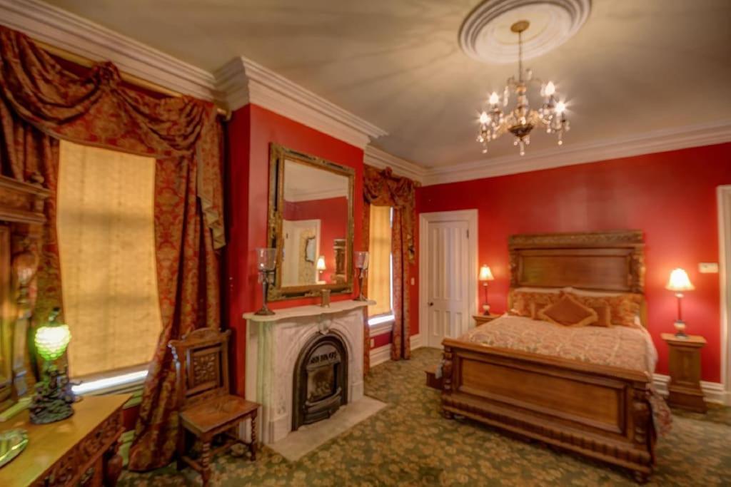Merry Mansion East Dubuque Buitenkant foto